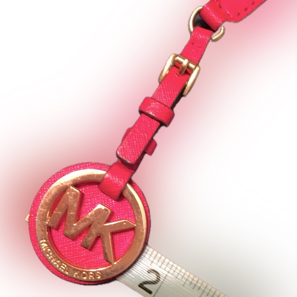 Michael Kors MK Charm Hang Tag Silver Tone Keychain Key Fob Charm Hot Pink - Picture 1 of 8